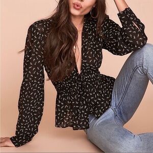 Women's Free People Black  Floral V-Neck Blouse Medium